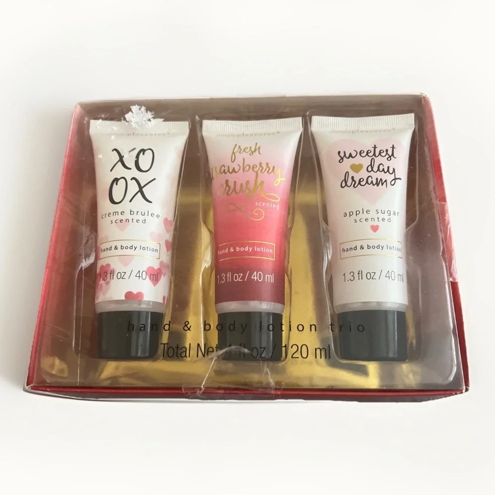 Simple Pleasures Hand & Body Lotion Trio‎ Boxed Set 1.3 Fl Oz Travel Scented New